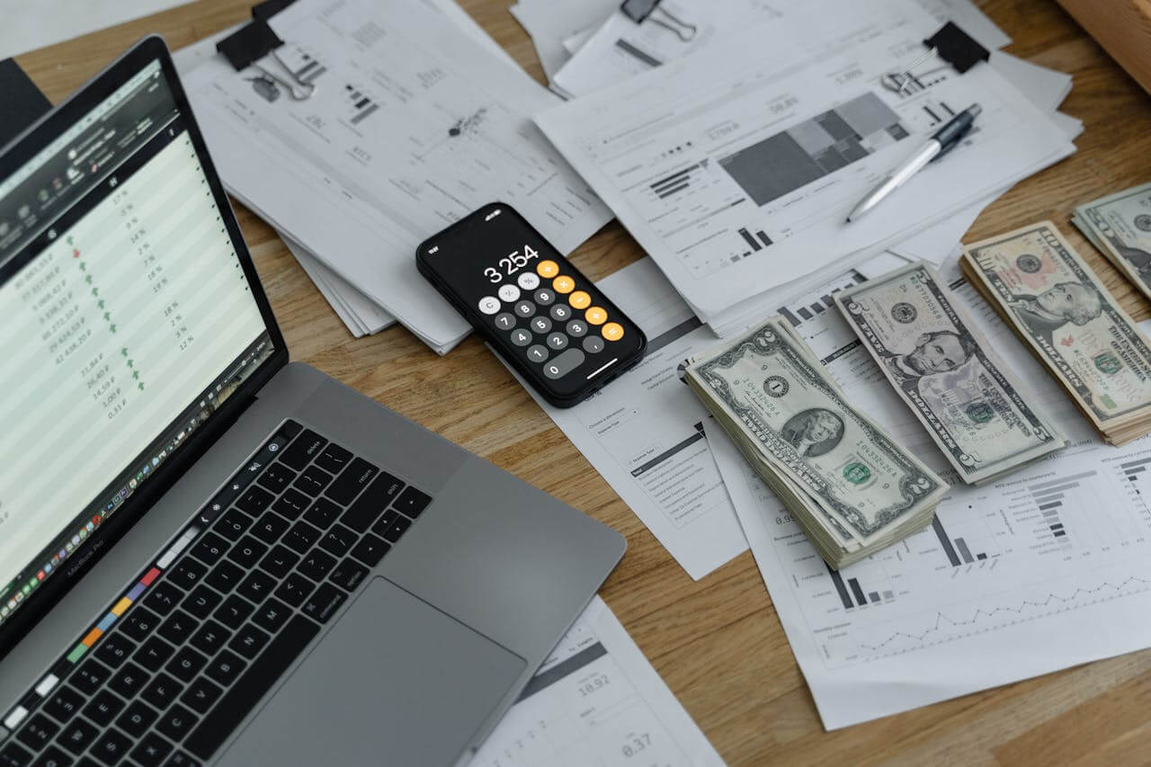 Payroll processing and employee salary management services
